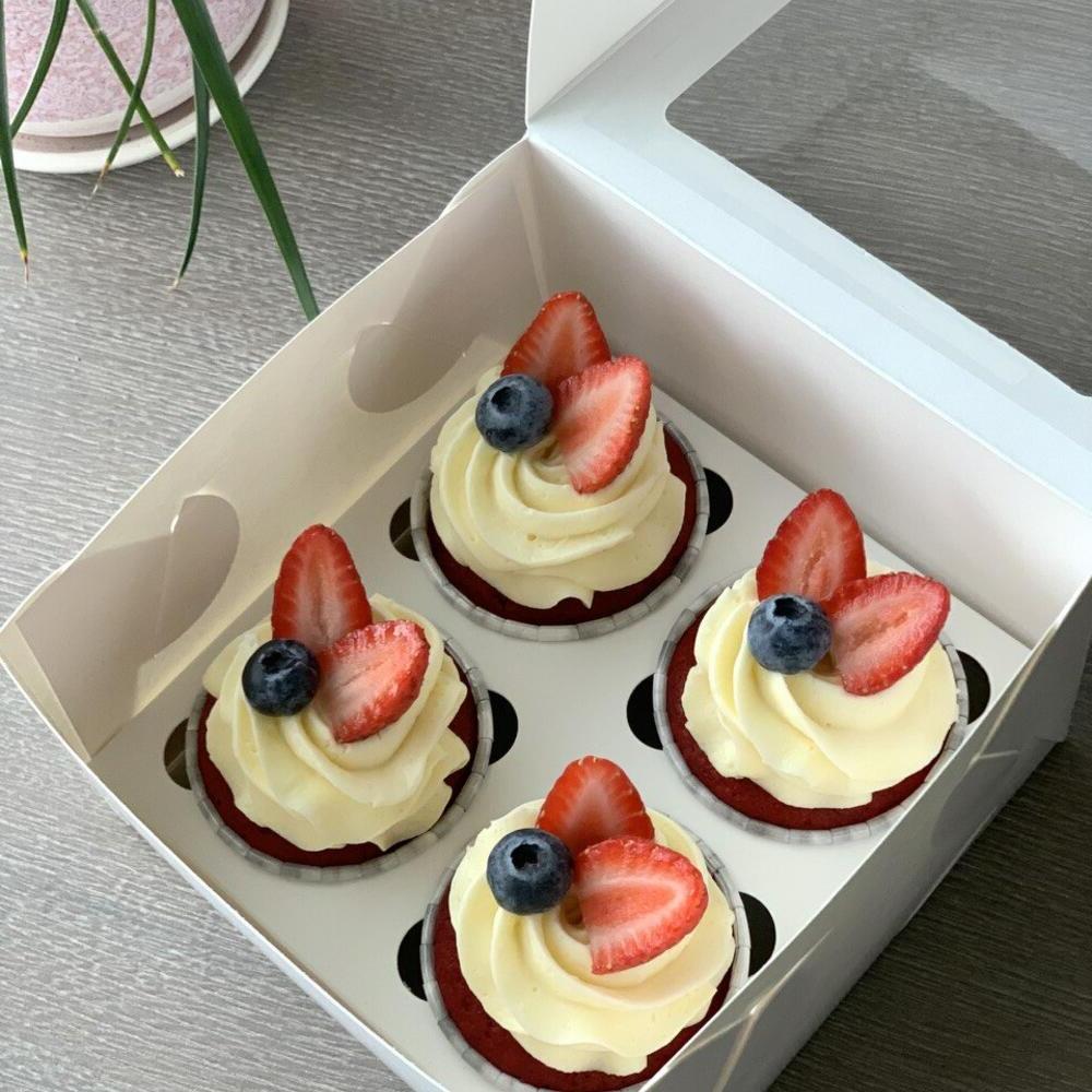 Cupcake Pastries with Cream Cheese and Fresh Berries