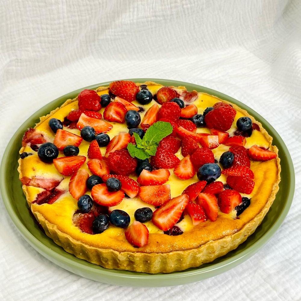 Berry Pie with Fresh Berries, Sugar-Free